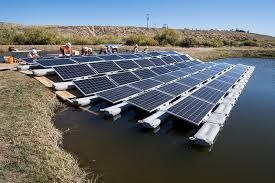 Plantas solares flotantes y sistemas solares con bancos de baterías